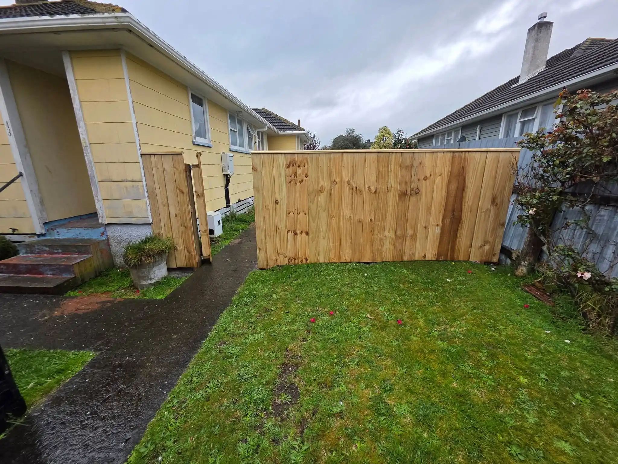 Fence with gate - EziBuild Whanganui